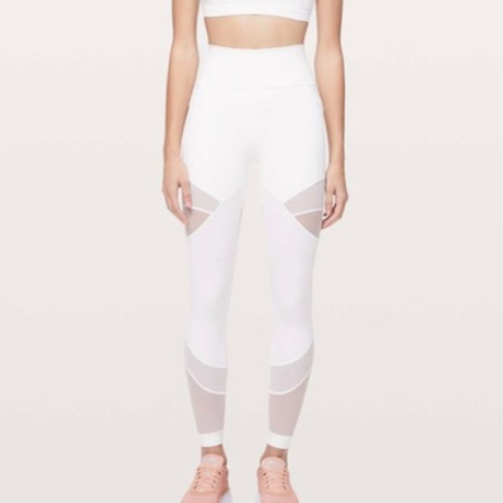 lululemon Forget the Sweat 25” leggings in white/ mesh sz 2